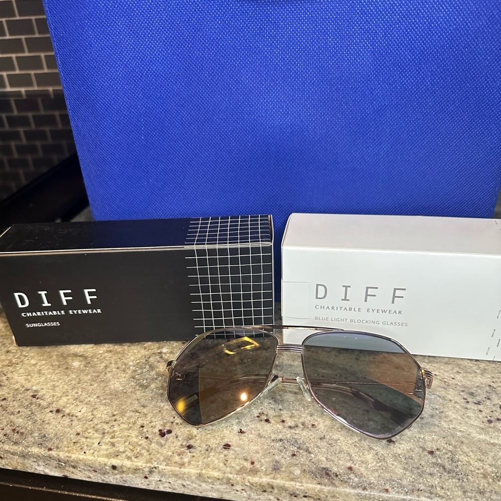 Diff Eyewear Sydney Champagne Polarized Sunglasses